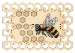 О-025 Набор для вышивания Щепка "Органайзер Пчела"
